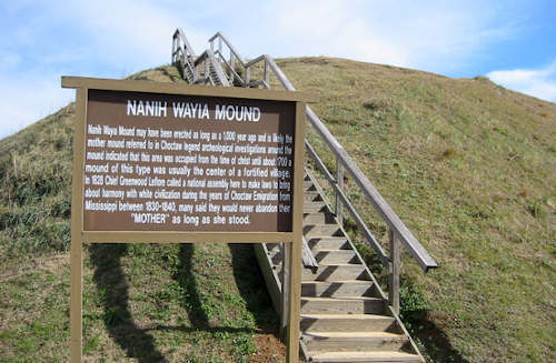 Nanih Waiya Mound